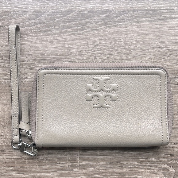 Tory Burch Handbags - TORY BURCH Wallet Wristlet